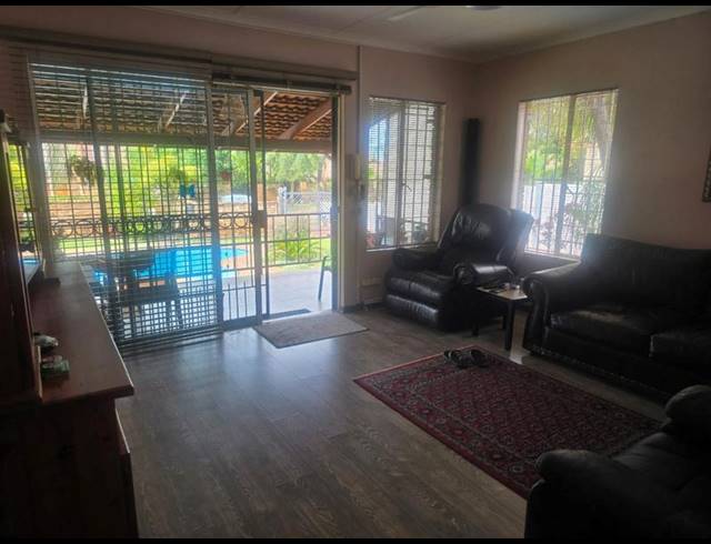 4 BEDROOM HOUSE FOR SALE IN MONTANA PARK